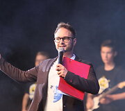 &bdquo;Rock in &Scaron;iauliai 2019&ldquo; - &Scaron;iaulių arenoje klasikinius roko kūrinius grojo ir dainavo per 350 jaunuolių