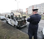 &Scaron;iauliuose degė mikroautobusas