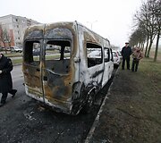 &Scaron;iauliuose degė mikroautobusas