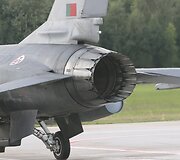 NATO bazėje nusileido &scaron;e&scaron;i Portugalijos naikintuvai F-16