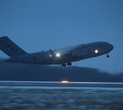 NATO bazėje &Scaron;iauliuose nusileido keturi Lenkijos naikintuvai &bdquo;Mig-29&ldquo; ir per 100 karių