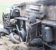Joni&scaron;kio aplinkkelyje naktį per avariją žuvo jaunas vairuotojas