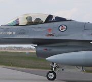 Aviacijos bazėje &Scaron;iauliuose leidžiasi NATO lėktuvas