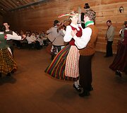 Kurtuvėnuose įvyko respublikinis tradicinių &scaron;okių festivalis &bdquo;Patrepsynė&ldquo;