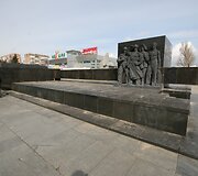 Ukraina -  nuo mėlynai geltonų konteinerių iki &bdquo;banderininkų&ldquo; barų