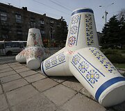 Ukraina -  nuo mėlynai geltonų konteinerių iki &bdquo;banderininkų&ldquo; barų