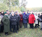 Galinos Dauguvietytės urna su palaikais liks po klevu senelių ir tėvų sodyboje