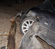 Ukmergės rajone dėl girto vairuotojo suknežinti trys automobiliai