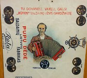 &Scaron;iaulių &scaron;okolado muziejuje - nežabotą tarpukario dizainerių fantaziją