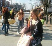 &Scaron;iaulių pėsčiųjų bulvare vyko pagalvių mū&scaron;is