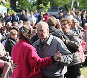 Jubiliejinį Kirnaičių festivalį i&scaron;maudė lietus, tačiau dalyvių nei&scaron;vaikė