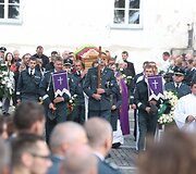 Tel&scaron;iai palydi žuvusį pareigūną Liudą &Scaron;imkų į paskutinę kelionę