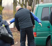 &Scaron;iaulių policija drausmino per pertraukas rūkančius paauglius
