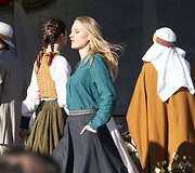 &Scaron;iauliuose &bdquo;Saulės žiedo&ldquo; festivalis vainikuotas ode tautiniam kostiumui