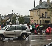 Jonavos miesto centre &ndash; avarija, sužeistas motociklininkas