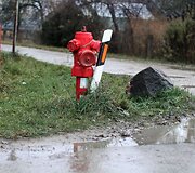 Pavojingos gatvės be &scaron;aligatvių