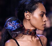 &bdquo;Elie Saab&ldquo; 2019 m. pavasario ir vasaros kolekcijos modelis