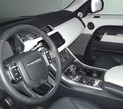 Kauno rajone aptiktas vienkiemis su vogtais automobilais
