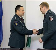 Apdovanoti mažametės i&scaron;žaginimą Jonavoje atskleidę pareigūnai