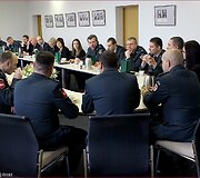Apdovanoti mažametės i&scaron;žaginimą Jonavoje atskleidę pareigūnai