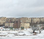 Pradėtos ir apleistos statybos sostinės P.Žadeikos gatvėje