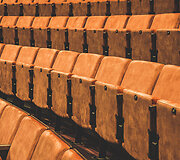Po 30 metų atgimę teatro rūmai