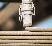 Ostine 3D spausdintuvo pagalba statomi namai benamiams