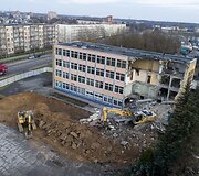 Griaunamas &bdquo;Panevėžio autobusų parkas&ldquo; administracijos pastatas 