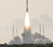 Zondą &bdquo;Perseverance&ldquo; ne&scaron;ančios raketos &bdquo;Atlas V&ldquo; startas