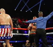 Tysonas Fury ir Tomas Schwarzas bei jų dvikova Las Vegase.