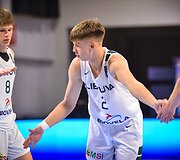 Lietuvos jaunimo (iki 18 metų) vaikinų rinktinė įveikė &Scaron;vediją. Mantas Juzėnas