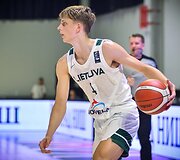 Lietuvos jaunimo (iki 18 metų) vaikinų rinktinė įveikė &Scaron;vediją. Nojus Indru&scaron;aitis