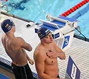 Lietuvos plaukikai startavo estafetėje 4 po 50 m kompleksiniu plaukimu. Andrius &Scaron;idlauskas ir Tajus Ju&scaron;ka
