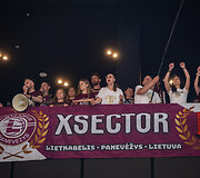 Pirmasis mažojo finalo mačas: Klaipėdos &bdquo;Neptūnas&ldquo; &ndash; Panevėžio &bdquo;Lietkabelis&ldquo;. Sirgaliai
