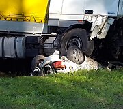 Avarija sostinės Kirtimų g.: susidūrė keturi lengvieji automobiliai ir vienas sunkiasvoris