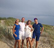 Vilmantė ir Egidijus Markevičiai su vaikais