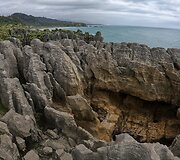 Blynų uolos (angl. &bdquo;Pancake rocks&ldquo;)