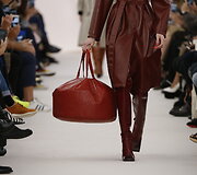 &bdquo;Balenciaga&ldquo; 2017 m. pavasario-vasaros sezono kolekcijos rankinė