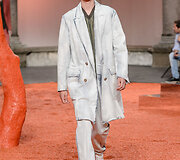 &bdquo;Ermenegildo Zegna&ldquo; 2018 m. pavasario-vasaros kolekcijos modelis 
