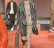 &bdquo;Ermenegildo Zegna&ldquo; 2018 m. pavasario-vasaros kolekcijos modelis 