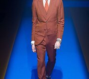 &bdquo;Gucci&ldquo; 2018 m. pavasario ir vasaros kolekcijos modelis