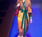&bdquo;Gucci&ldquo; 2018 m. pavasario ir vasaros kolekcijos modelis