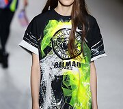 &bdquo;Balmain&ldquo; 2018&ndash;2019 m. rudens ir žiemos kolekcijos modelis