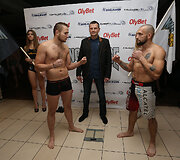 &bdquo;King of the Cage&ldquo; sportininku svėrimas