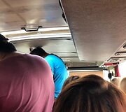 Autobuso į Lazdijus keleiviai skundžiasi negalintys atsisėsti