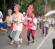 Spalvingasis &bdquo;The Color Run&ldquo; bėgimas