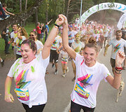 Spalvingasis &bdquo;The Color Run&ldquo; bėgimas