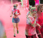 Spalvingasis &bdquo;The Color Run&ldquo; bėgimas