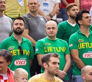 Sirgaliai Kroatijoje palaikantys Lietuvos rinktinę