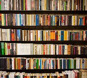 Gitano Nausėdos biblioteka